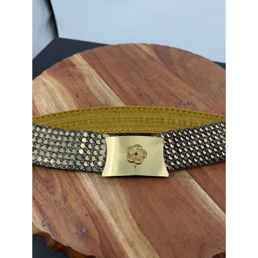 Unbranded Vintage Stretch Waist Belt Women OS Gold Mustard Floral Scale Metallic - Picture 2 of 4
